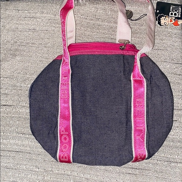 Handbag - Picture 2 of 5